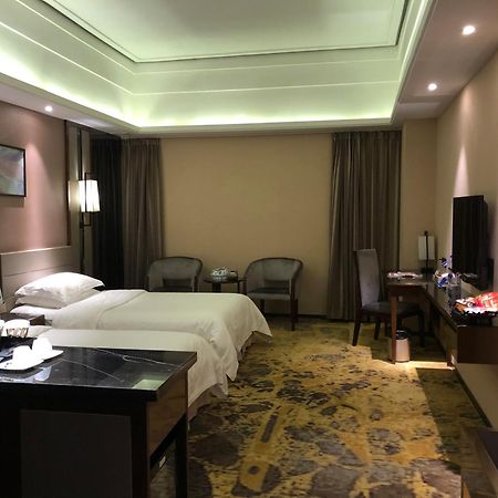 Ramada Foshan Hotel Εξωτερικό φωτογραφία