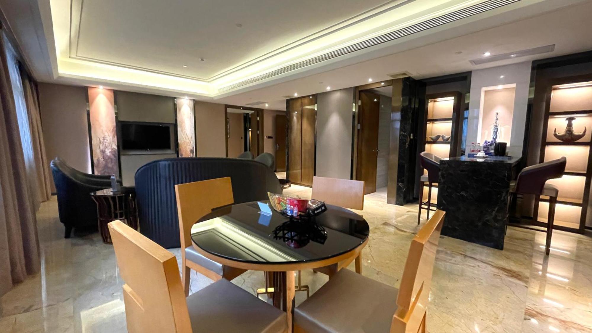 Ramada Foshan Hotel Εξωτερικό φωτογραφία