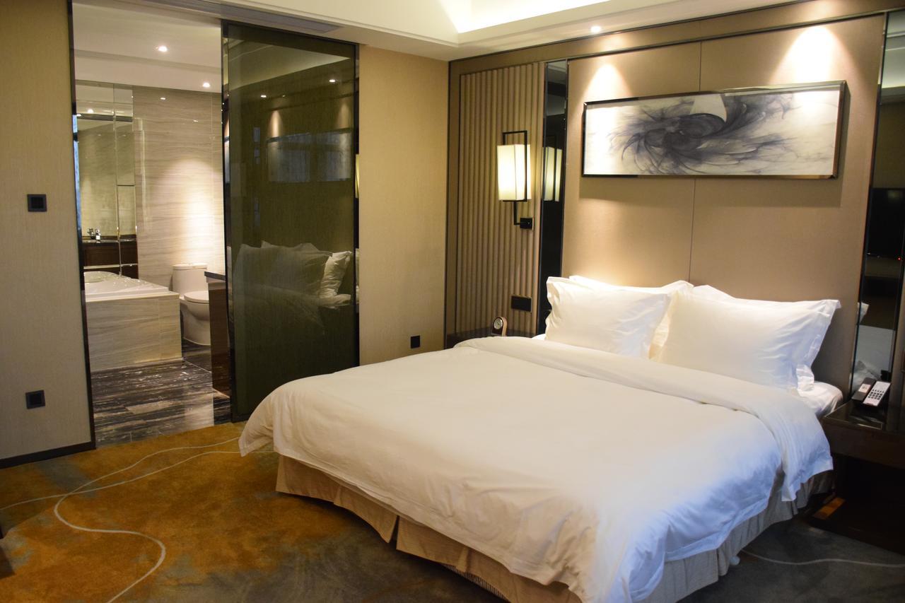 Ramada Foshan Hotel Εξωτερικό φωτογραφία