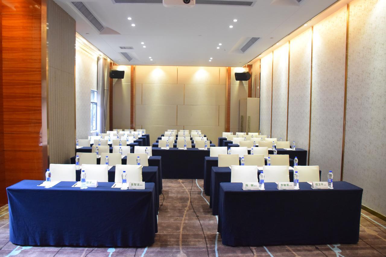 Ramada Foshan Hotel Εξωτερικό φωτογραφία
