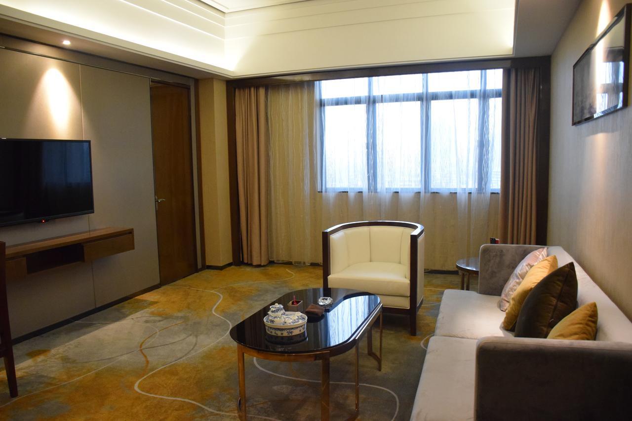 Ramada Foshan Hotel Εξωτερικό φωτογραφία